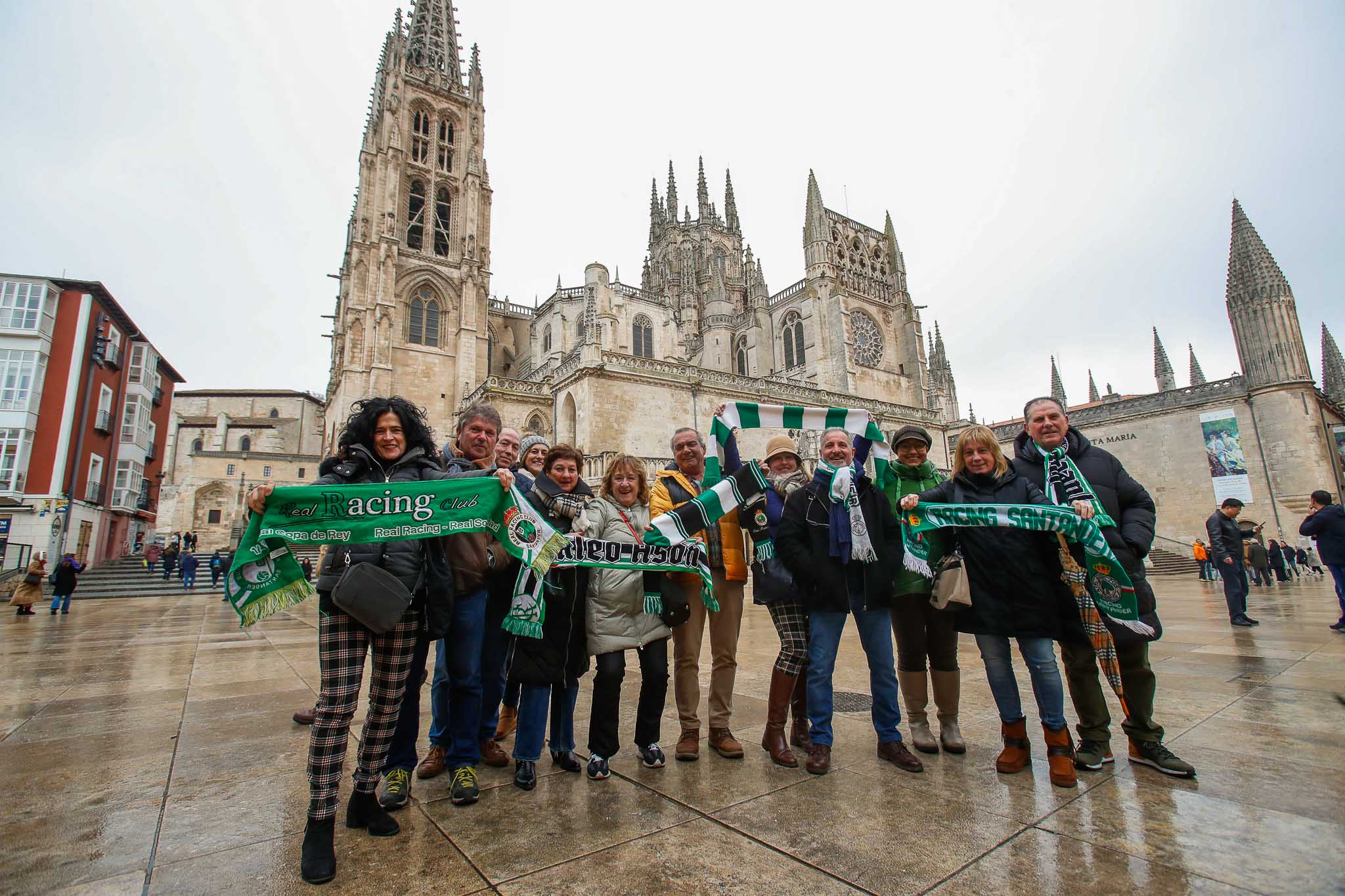 A pesar de la lluvia los racinguistas recorrieron las calles de Burgos