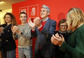 Ainoa Quiñones, Pedro Casares, Pablo Zuloaga y Luisa Real, el pasado enero, durante la comida anual del PSOE de Santander.