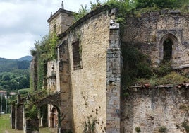 Iglesia del Valle de Villaverde en ruinas.