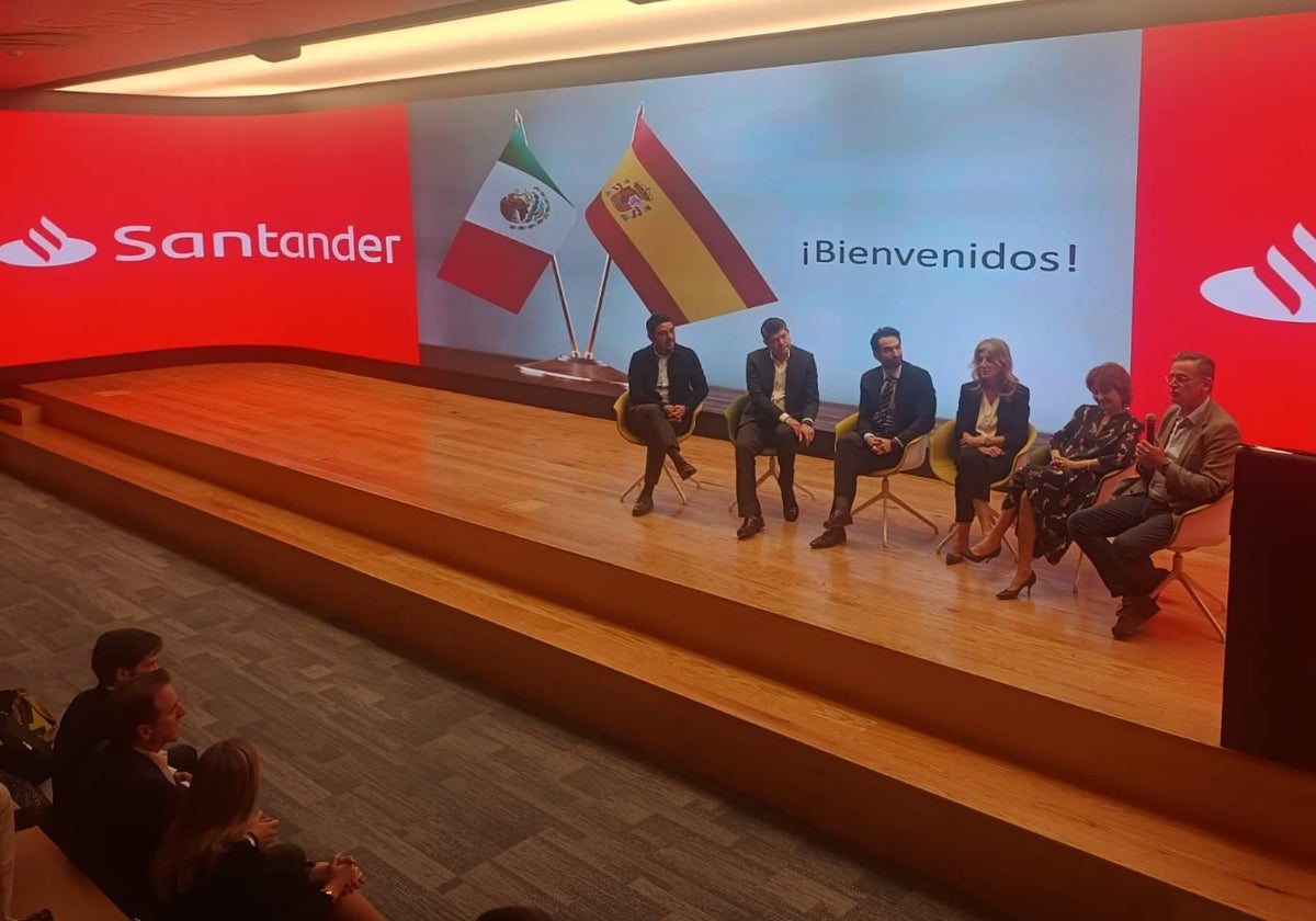 Una de las citas que los participantes de la misión comercial tuvieron con el Banco Santander en México.