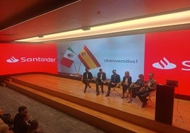 Una de las citas que los participantes de la misión comercial tuvieron con el Banco Santander en México.