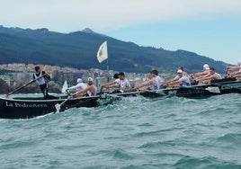 Pedreña, en plena boga en Castro Urdiales.