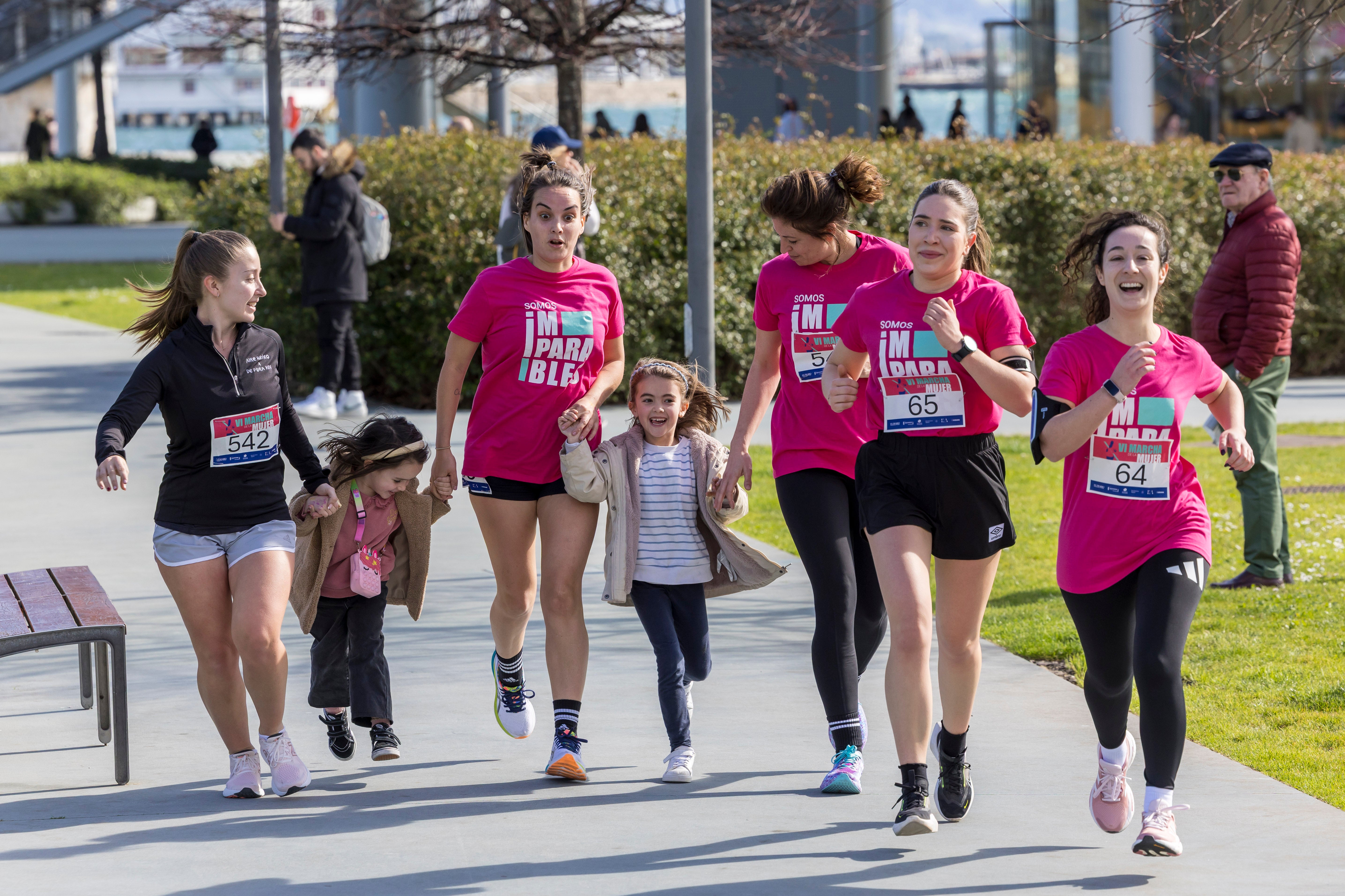 La carrera de la mujer de El Diario Montañés, en imágenes