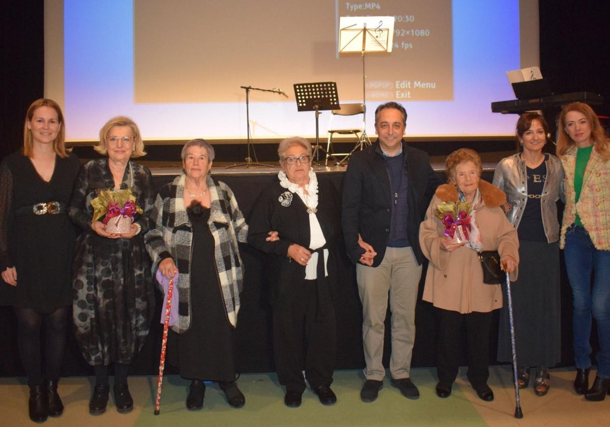 Un momento de la presentación del documental en el Cine Vimenor.