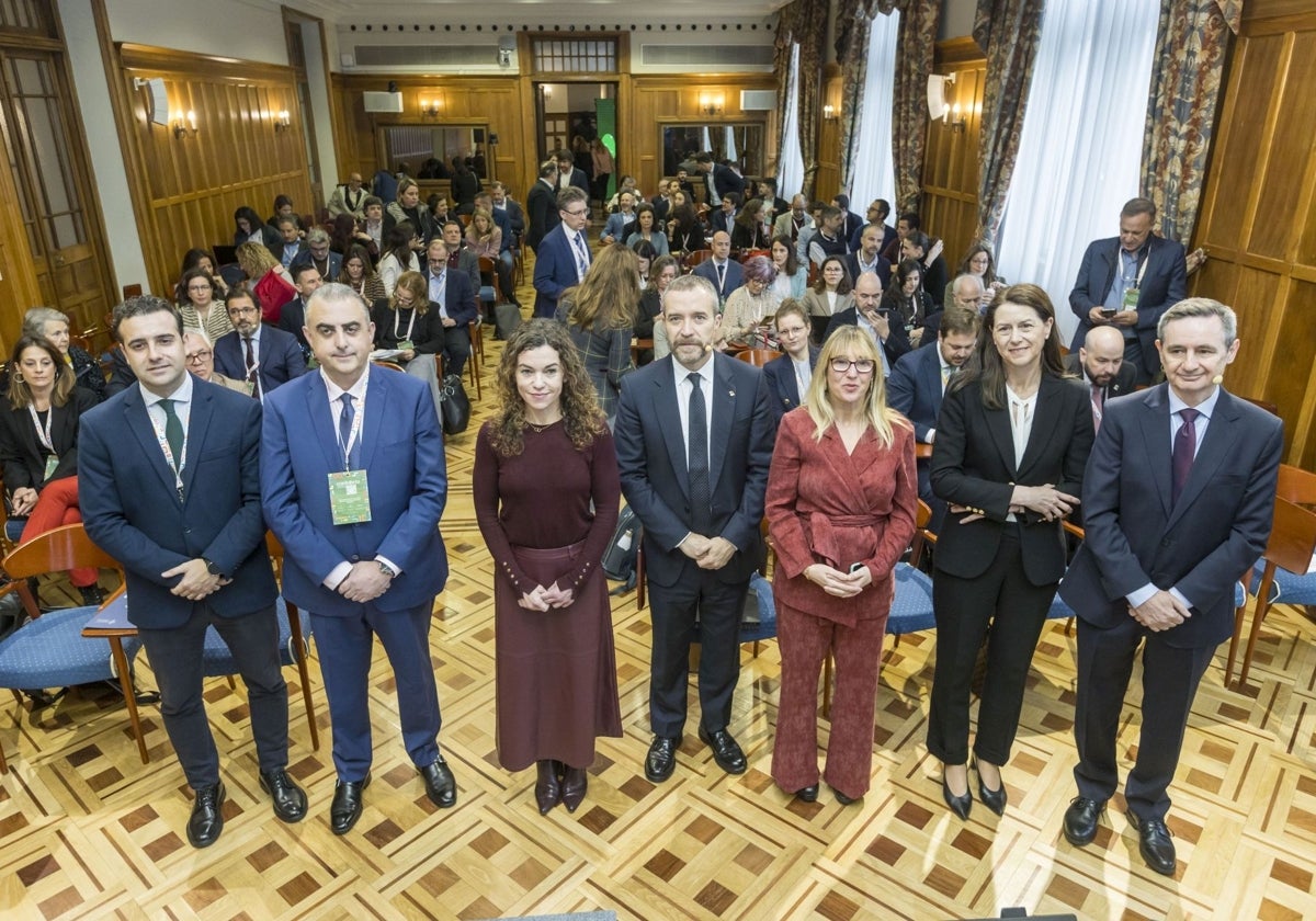 Fran Arias, Roberto Media, Rosario Sánchez, Miguel Sanz, Eugenia Gómez de Diego, Elena Mayoral e Ignacio Biosca.