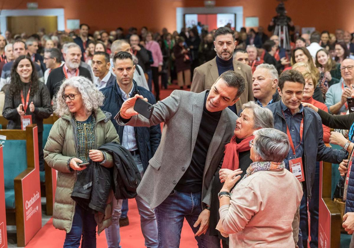 Sánchez entrona a Casares