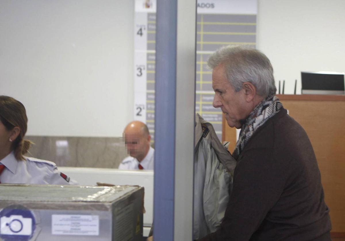 Alberto Vilar, condenado a dos años de prisión por apropiación indebida