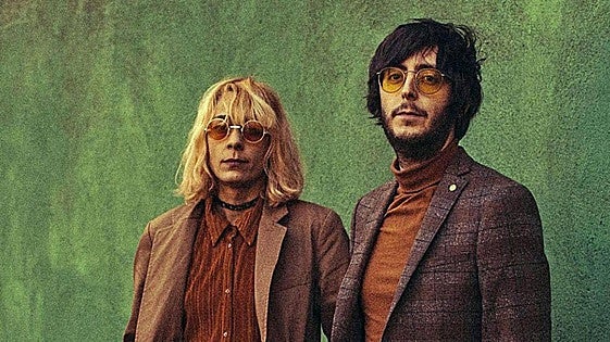 Rufus T. Firefly te invita a cruzar 'La plaza'