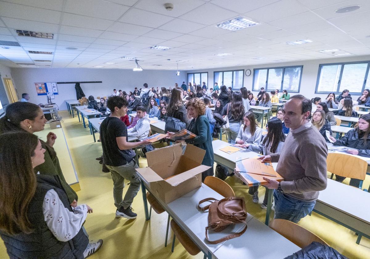 Más de 2.000 alumnos preuniversitarios han visitado los campus de la UC gracias a las Jornadas de Puertas Abiertas.