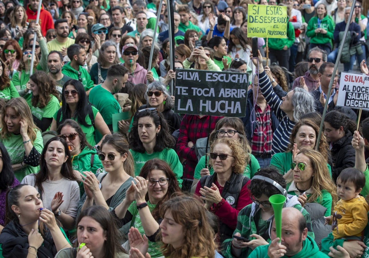 La Junta Docente pide una reunión a Silva y Buruaga: «Hay que sentarse a negociar»