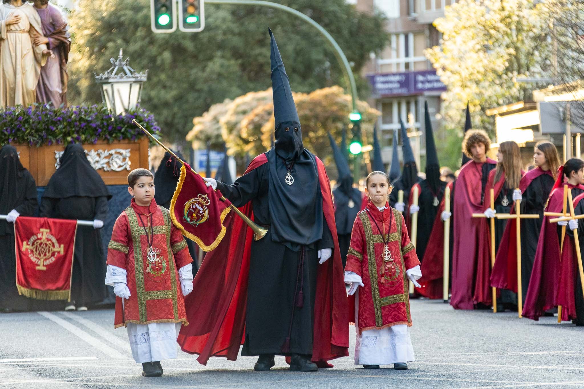 Real Hermandad y Cofradía de Nazarenos del Sagrado Descendimiento del Señor y San Felipe Apóstol