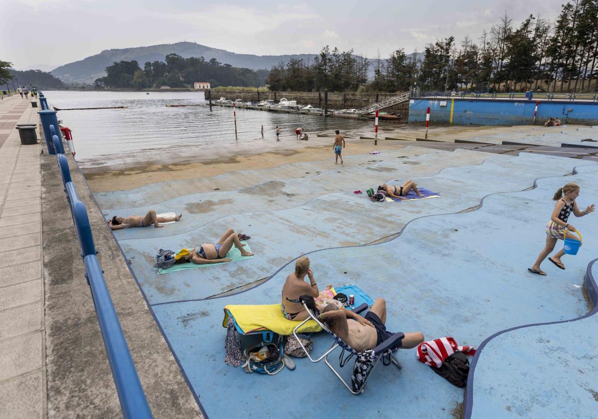 Camargo inicia la preparación de Punta Parayas para el verano