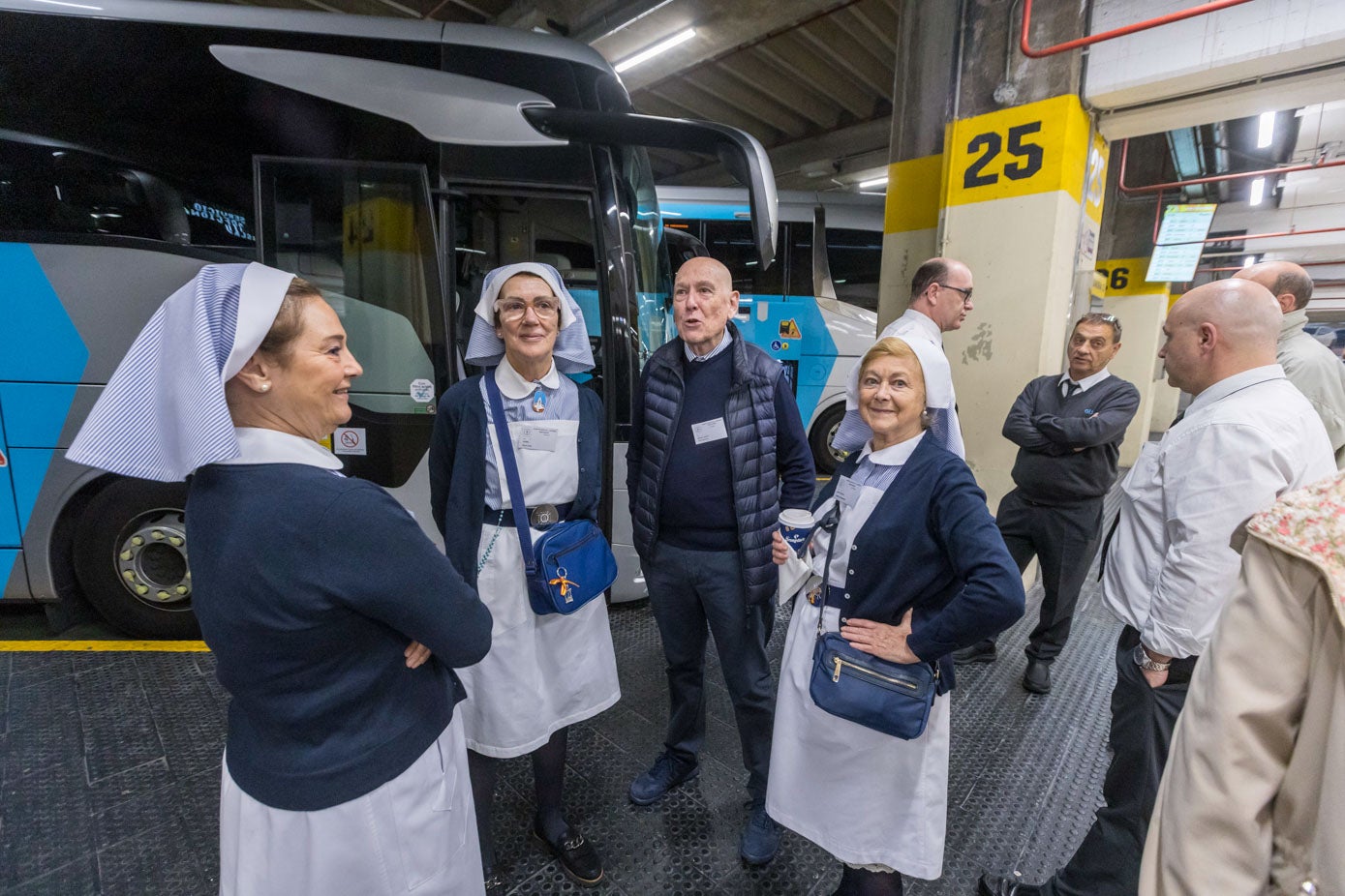 Los autobuses han salido puntuales entre las 7.50 y las 8.00 horas. 