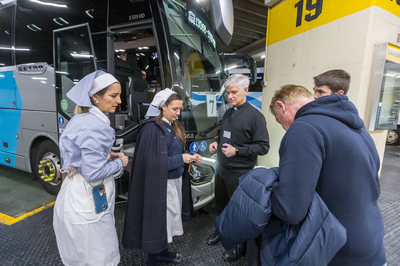 El viaje durará cinco días, hasta el viernes, cuando regresarán a Santander también en autobús. 