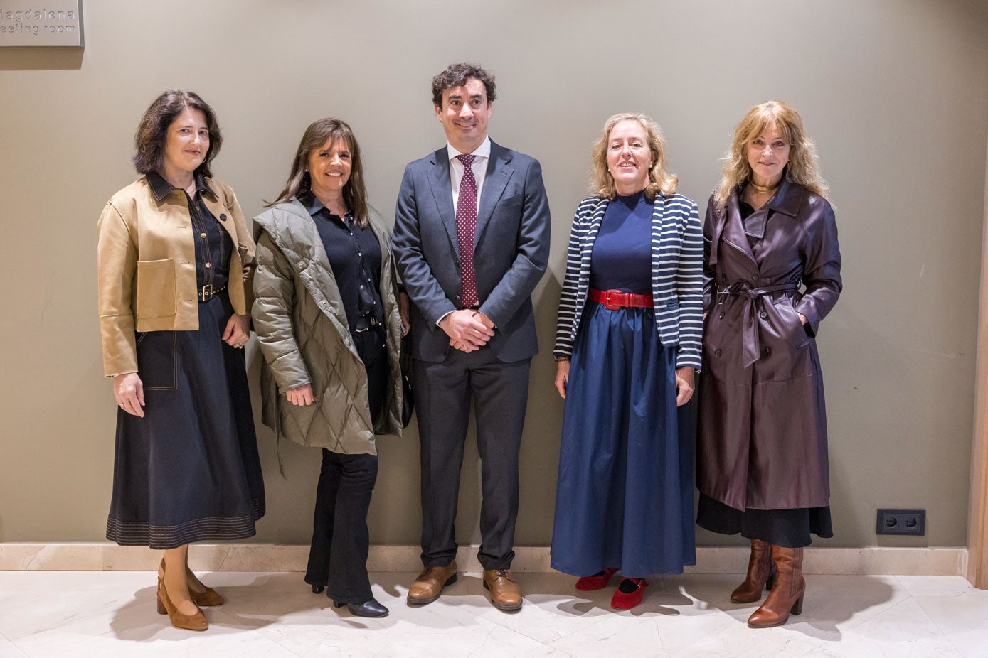 Gema del Mar Gómez, Amparo Llata, Roberto Morales, Marta Lucio y María Jesús García.