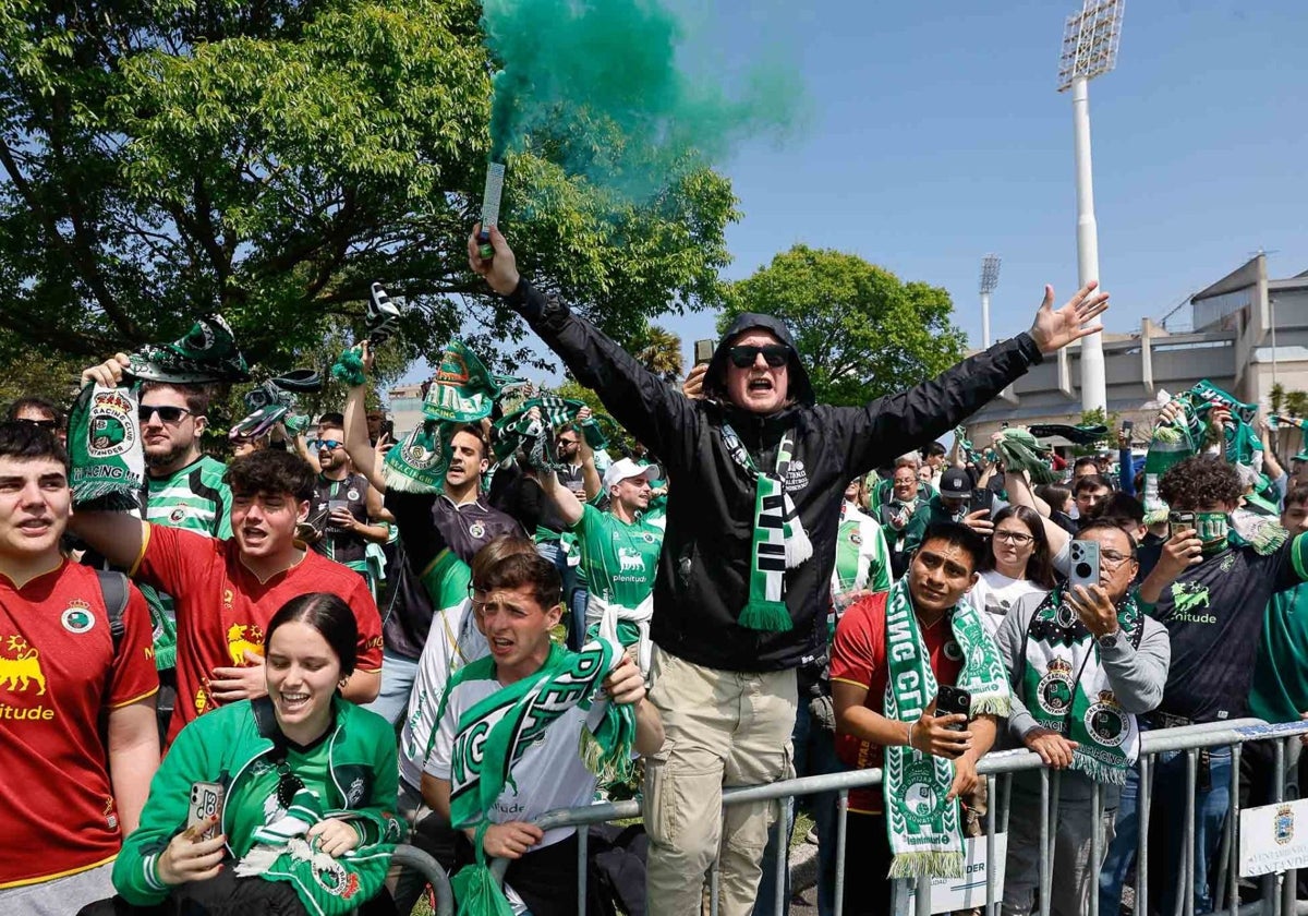 El Racing pagará las entradas a los aficionados que viajen a Cartagena