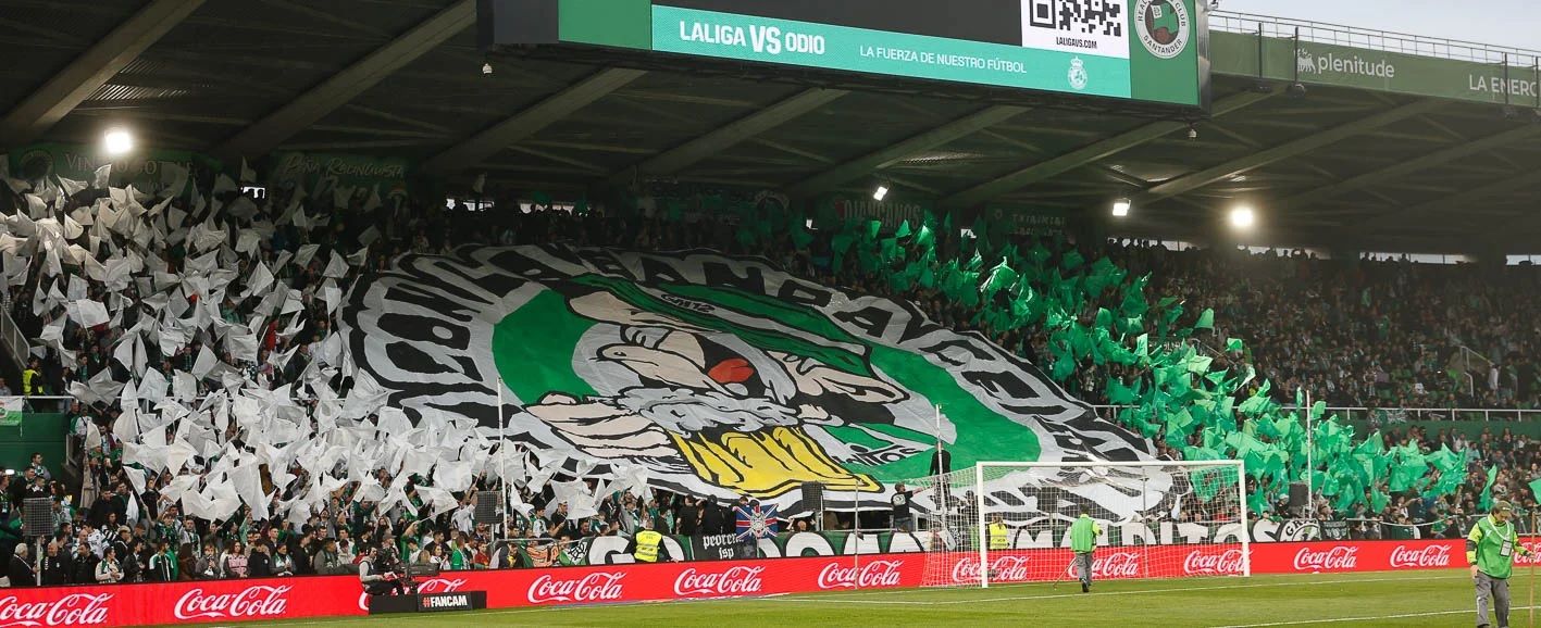 El tifo de la jornada 27 ante el Cádiz. 