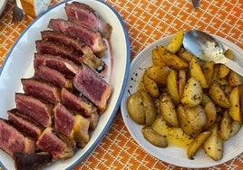 Chuletón de vaca vieja, con su acompañamiento.