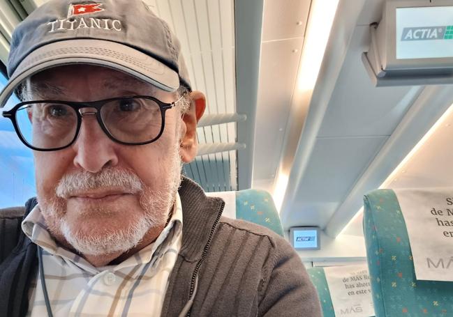 Jesús Ferreiro, en el Alvia, camino a Madrid.