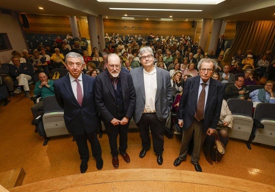 Luis Revenga, Enrique Álvarez, Juan Manuel de Prada y Manuel Ángel Castañeda, este miércoles en el Ateneo.