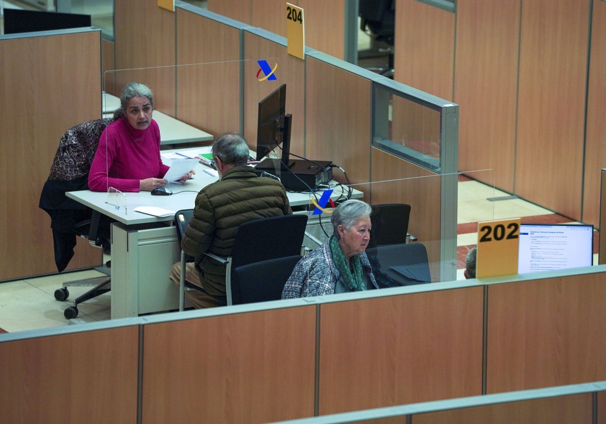 Hacienda ya ha devuelto 41 millones a 53.000 contribuyentes de Cantabria