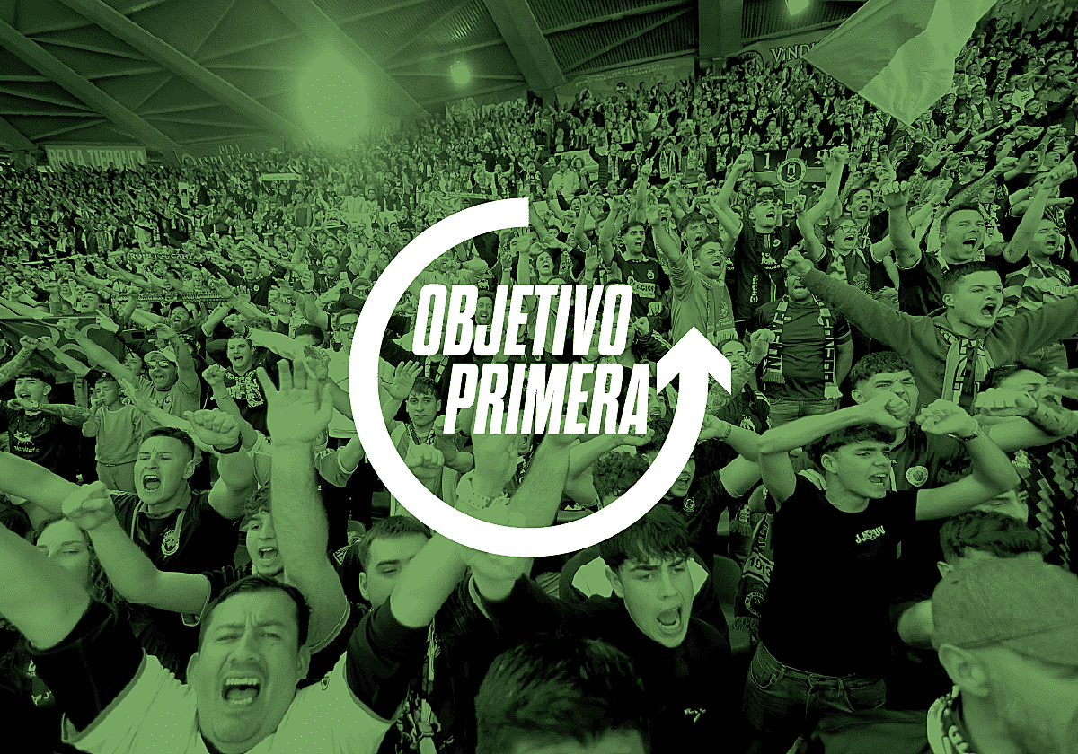 La Gradona de los Malditos animando al Racing, en El Sardinero.