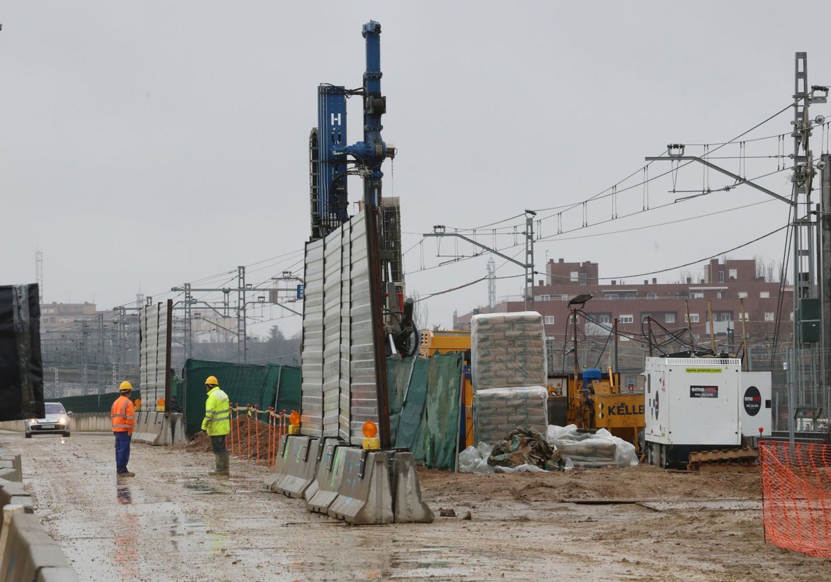 Buruaga exige a Puente que la sentencia del AVE no suponga «el enésimo retraso» en su llegada