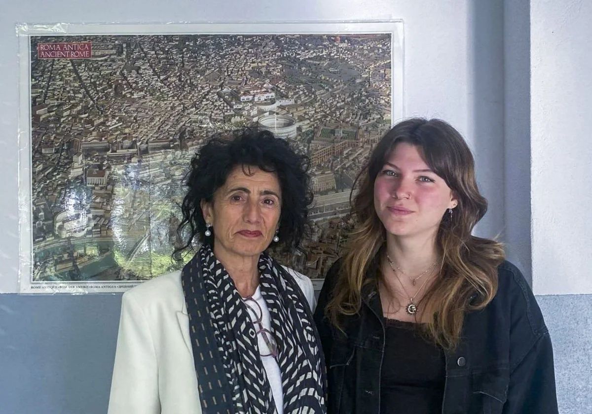 Imagen principal - Valeria Cosío, la bachiller cántabra que mejor traduce a Cicerón