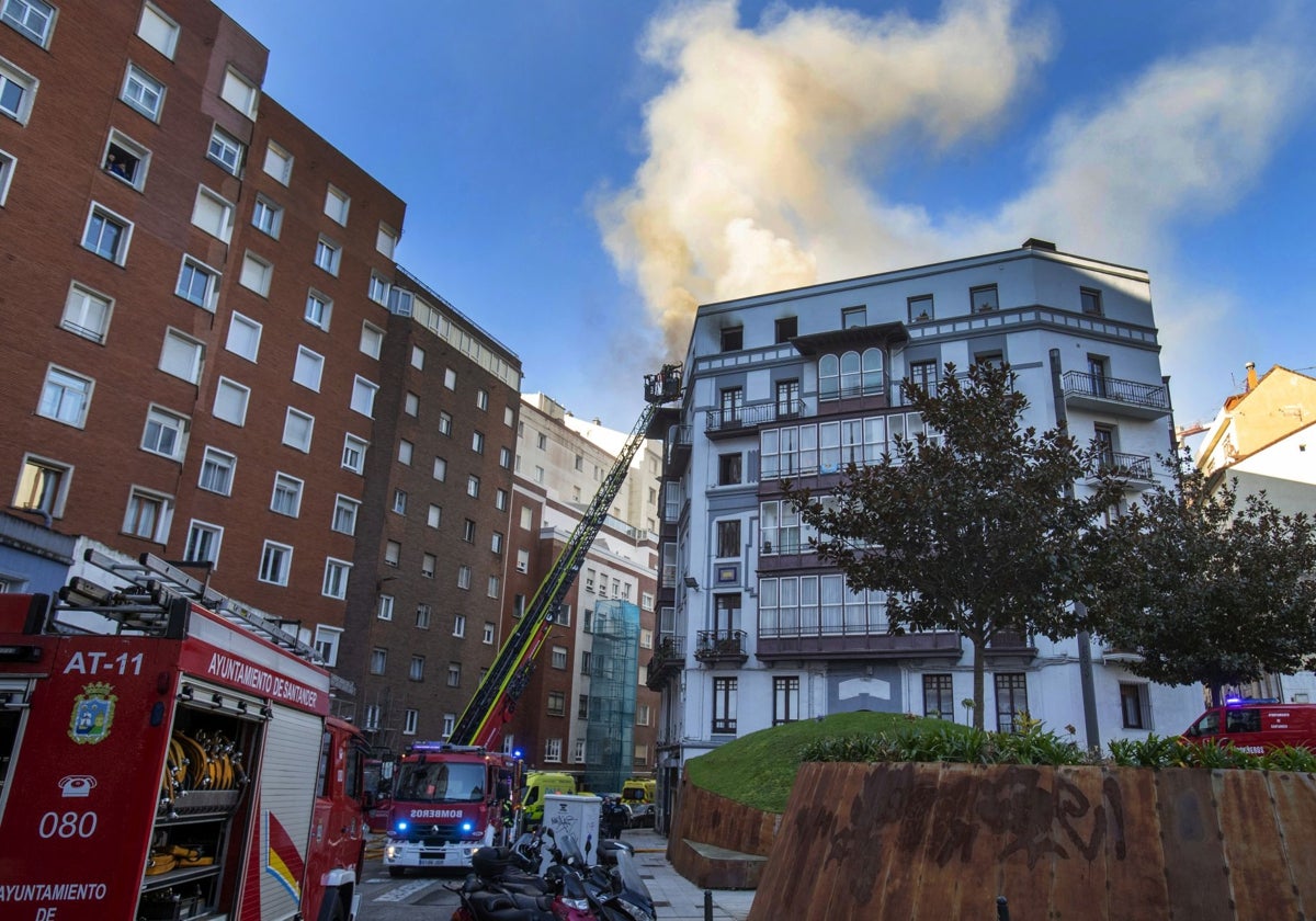 La desaparición del investigado paraliza la instrucción del incendio de Juan de la Cosa