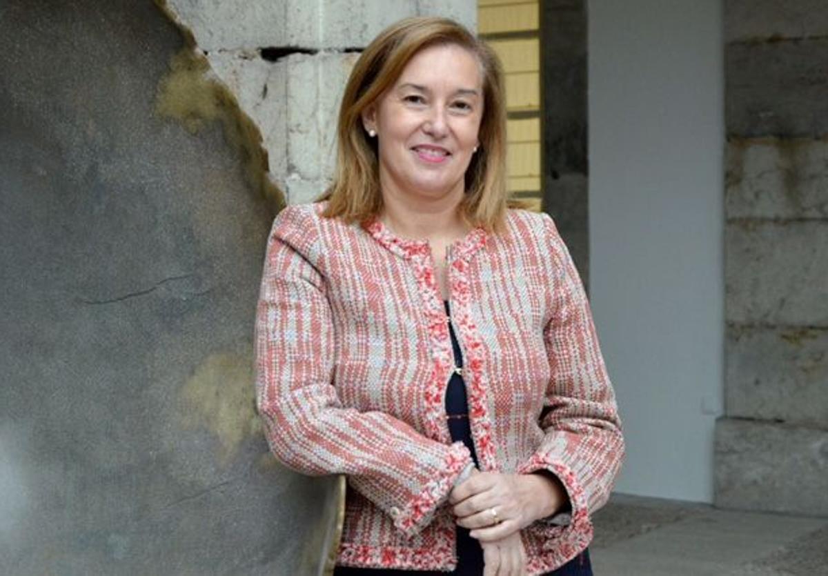 La presidenta del Parlamento regional será nombrada 'Economista del año 2025'