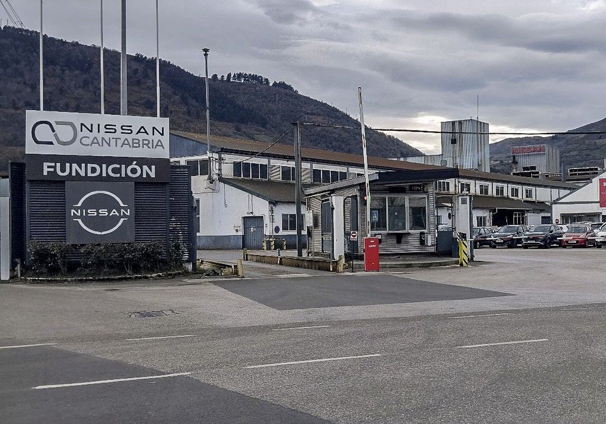 La fábrica de Nissan en Los Corrales afronta los despidos mundiales con un beneficio superior a 10 millones