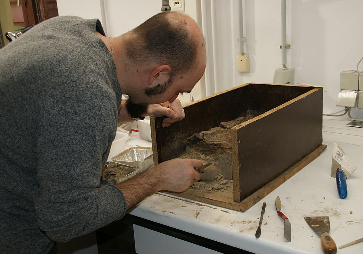 Arqueólogos y científicos han participado en la investigación.