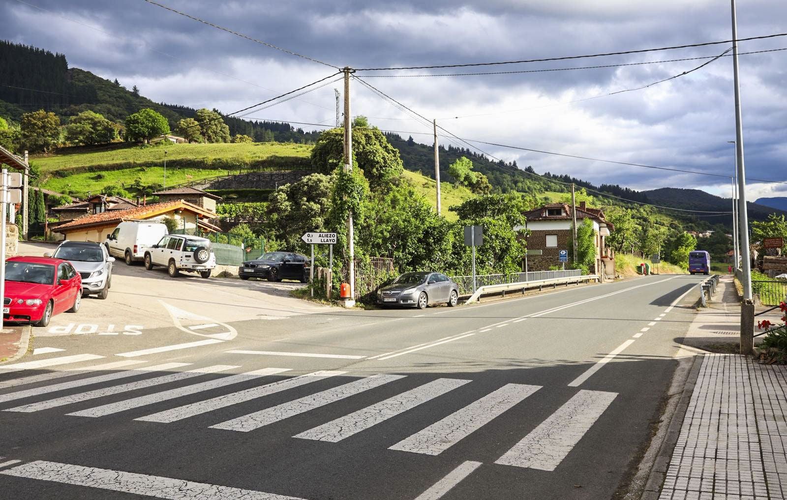 Muere un hombre de 74 años tras ser arrollado en el cruce de Aliezo, en Liébana