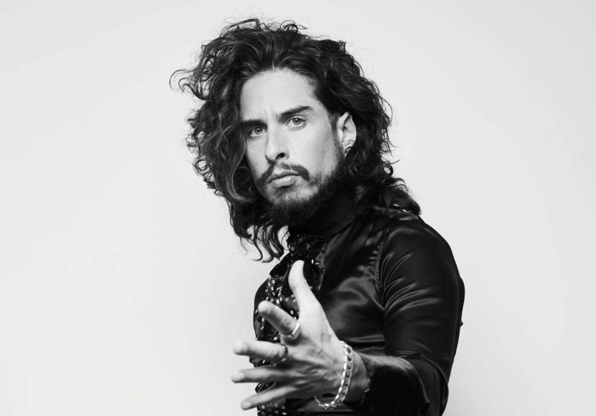El pequeño del clan Morente Carbonell ha publicado su tercer álbum, 'Azabache'