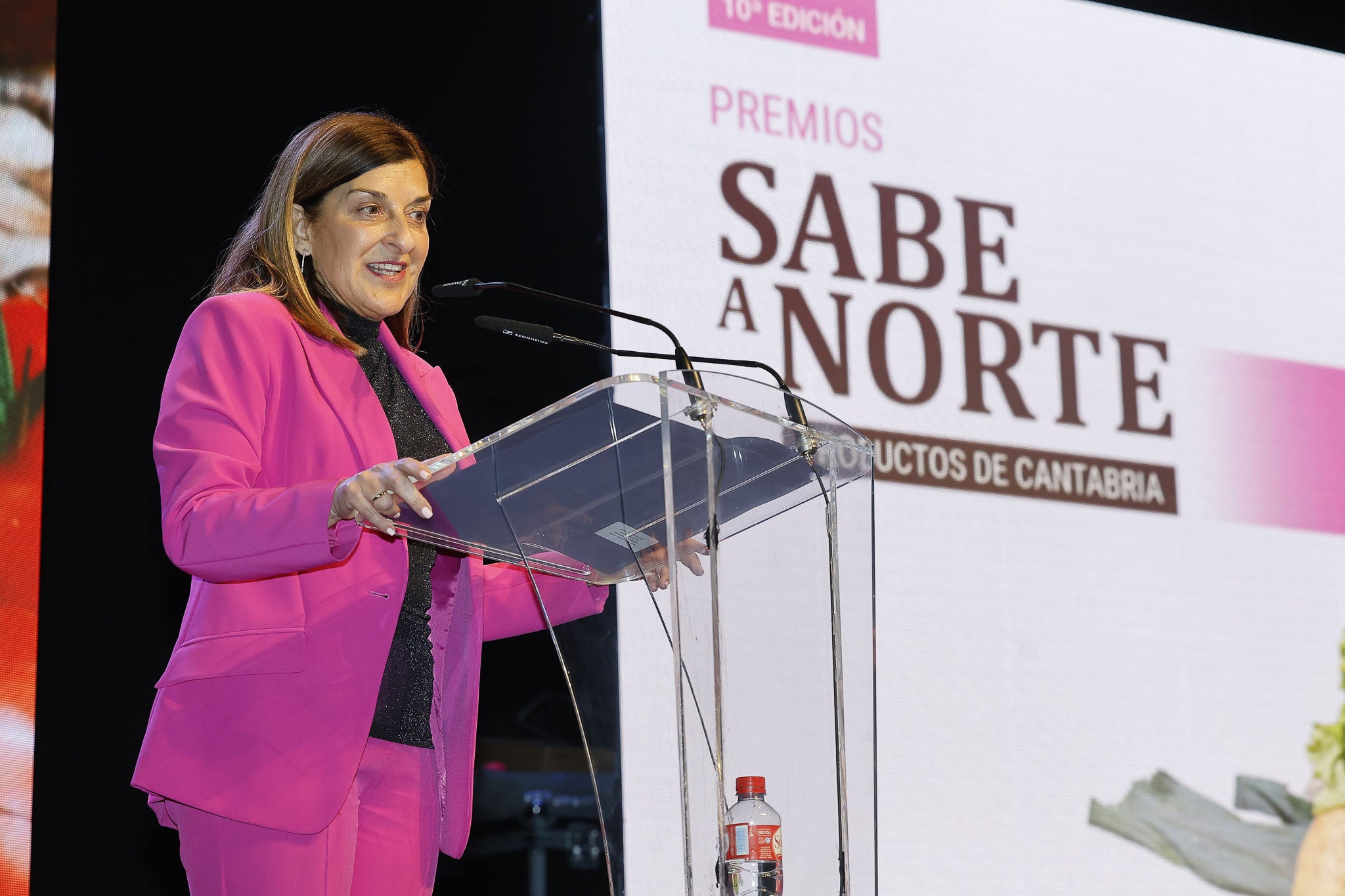 La presidenta de Cantabria, María José Sáenz de Buruaga clausuró la gala.