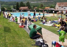 Una de las tres piscinas de Iguña, la de Bárcena de Pie de Concha.