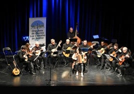 La Orquesta de Plectro de Los Corrales organiza un fin de semana dedicado a esos instrumentos.