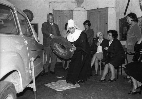 1966. Curso de mecánica automovilística.