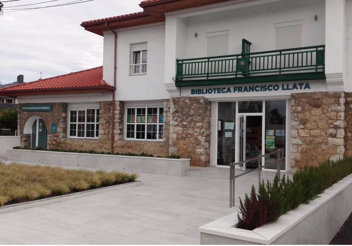 Biblioteca Francisco Llata de Liencres, que permanecerá abierta de forma ininterrumpida hasta el 15 de junio.