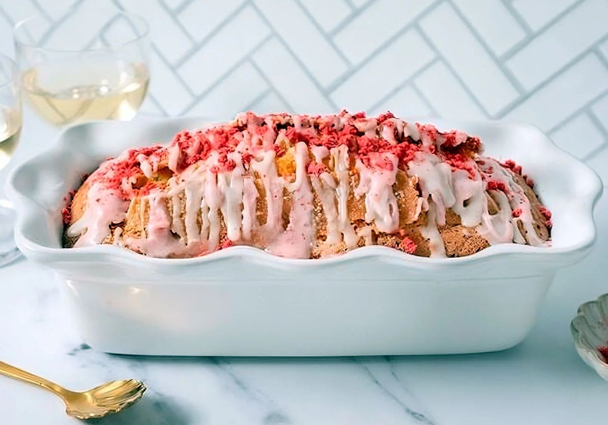 Bizcocho de fresas y champán.