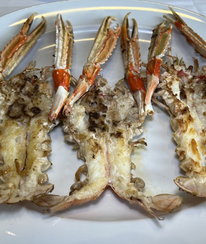 Imagen secundaria 2 - Berberechos gallegos a la sartén, gambas rojas de Palamós a la plancha y cigilas a la plancha.