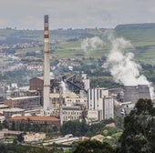 Complejo industrial de Solvay en Barreda, que se lleva la mayor ayuda hasta la fecha con 30,2 millones para hacer una planta de biomasa.