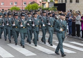 Guardias Civiles celebran en el cuartel de Campogiro el 181 aniversario de la fundación de la Benemérita.