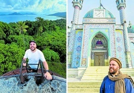 Faro japonés abandonado tras la Segunda Guerra Mundial, en Micronesia (izda) y Jorge Domínguez, en la mezquita azul de Kabul, en Afganistán,.