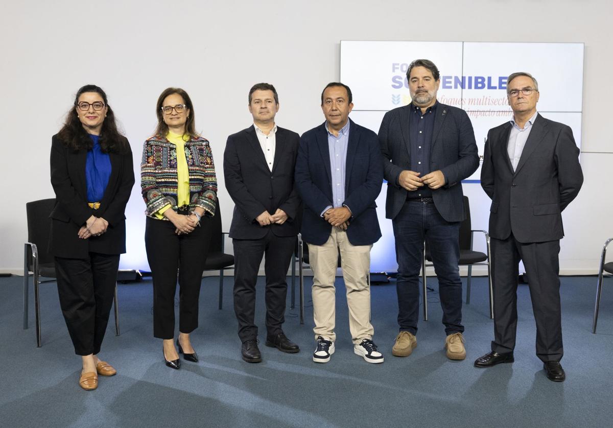 Adriana Onandía, Marga Rojo, Leofredo Pellón, Carlos Fernández, Román San Emeterio y Eloy Gutiérrez