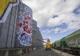 Boa Mistura plasmará una intervención artística en silos del puerto de Santander