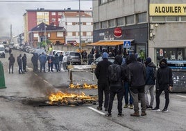 Piquete realizado el pasado jueves en el polígono de Candina.
