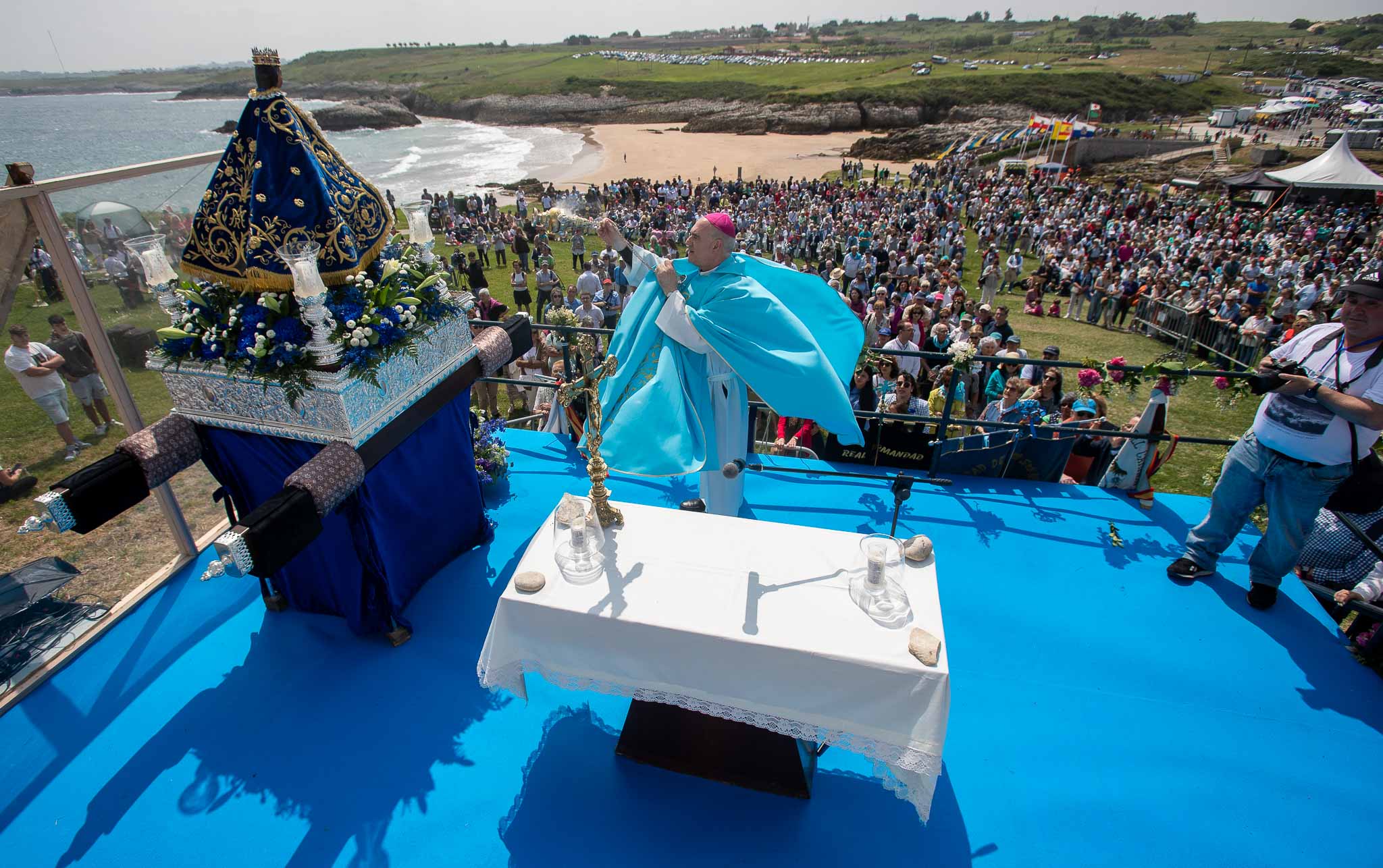 El obispo de Santander celebró la misa