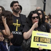 Protestas de los docentes asturianos antes del acuerdo que cerraron el domingo con la Consejería.