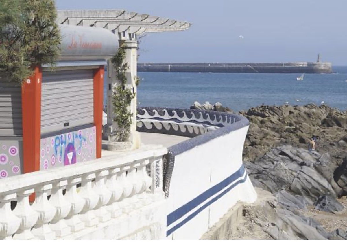 Uno de los puestos de helados que saldrán a subasta pública.